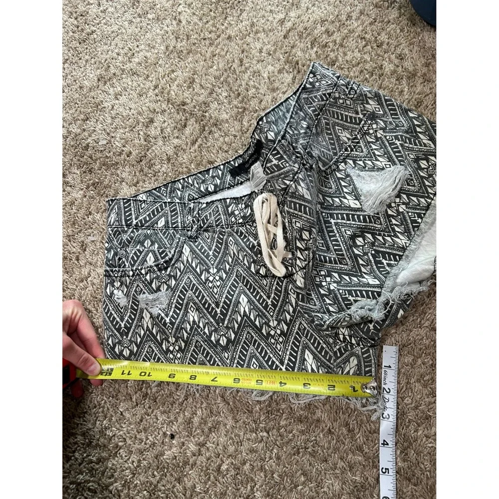Billabong‎ Womens Tribal Boho Festival Mini Shorts Black White Western 2000s 29